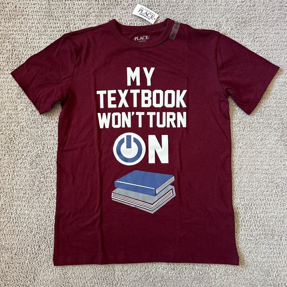 THE CHILDREN'S PLACE BOYS SHORT SLEEVE TEXTBOOK TEE GRAPHIC BURGUNDY, L/G -10/12